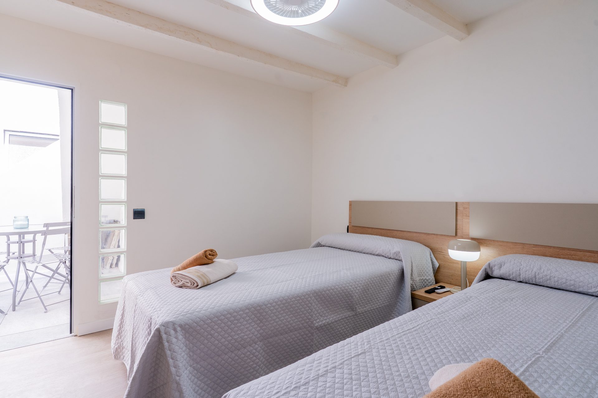 Habitación con salida exterior